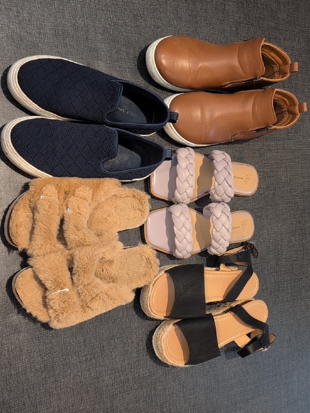 Women's Size 8 Shoe Set